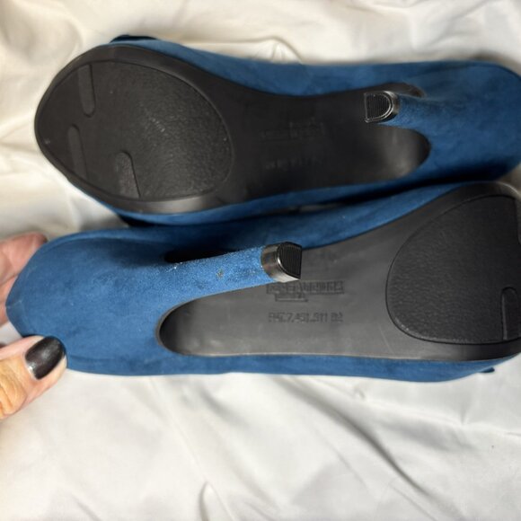 Women's Teal Blue Fashion Heels Size 8.5 Medium. By Fergie - Picture 6 of 6